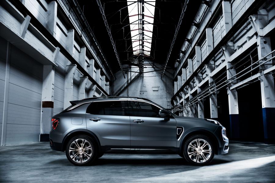  LYNK&Co 01 City (CX11) 2016 года  (фото 17 из 17)